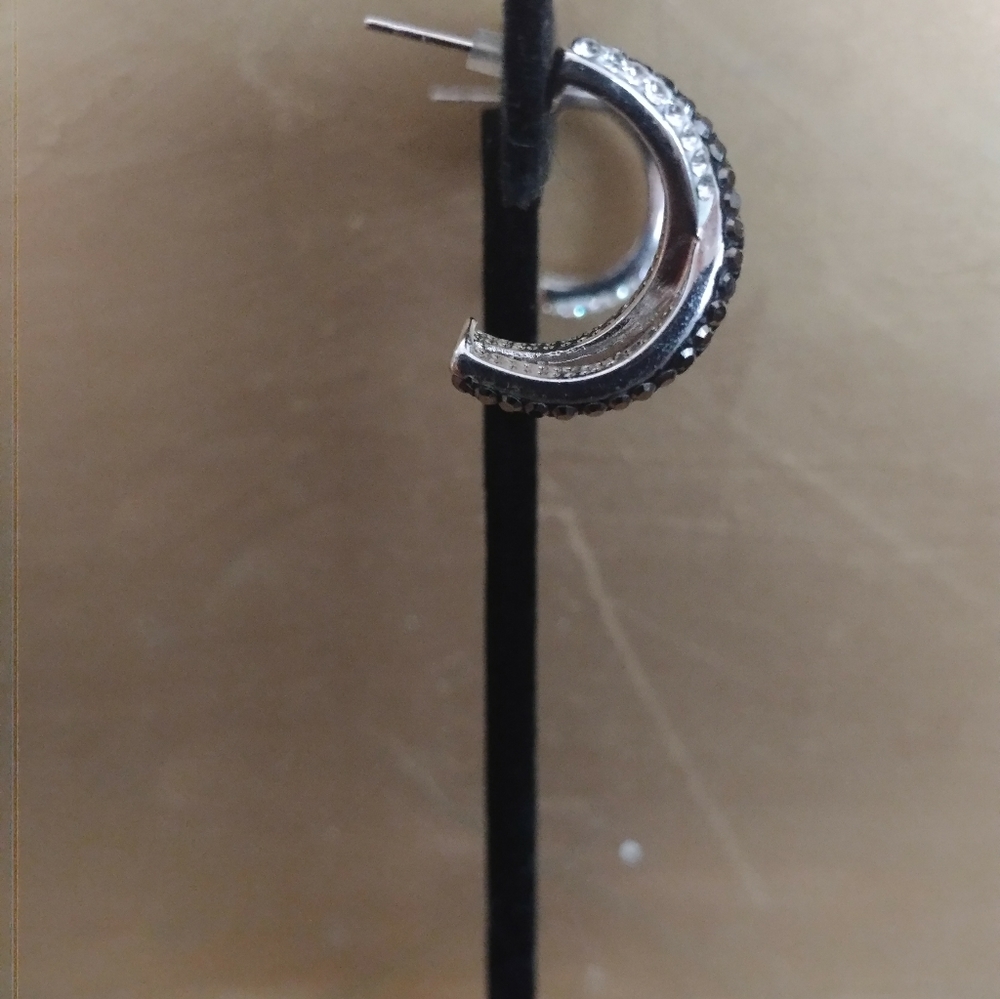 Crystal Fashion Earrings - Picture 2 of 3